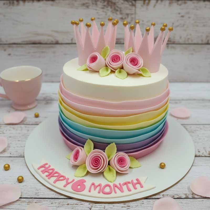 Crown-Themed-Cake