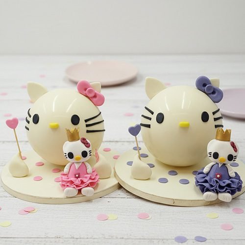 Hello-Kitty-Themed-Cake