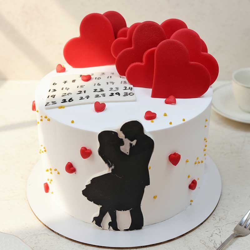 Romantic-Theme-Cake